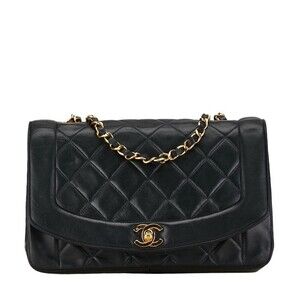 Chanel Diana Flap Shoulder Bag  Leather Shoulder Bag in Good condition